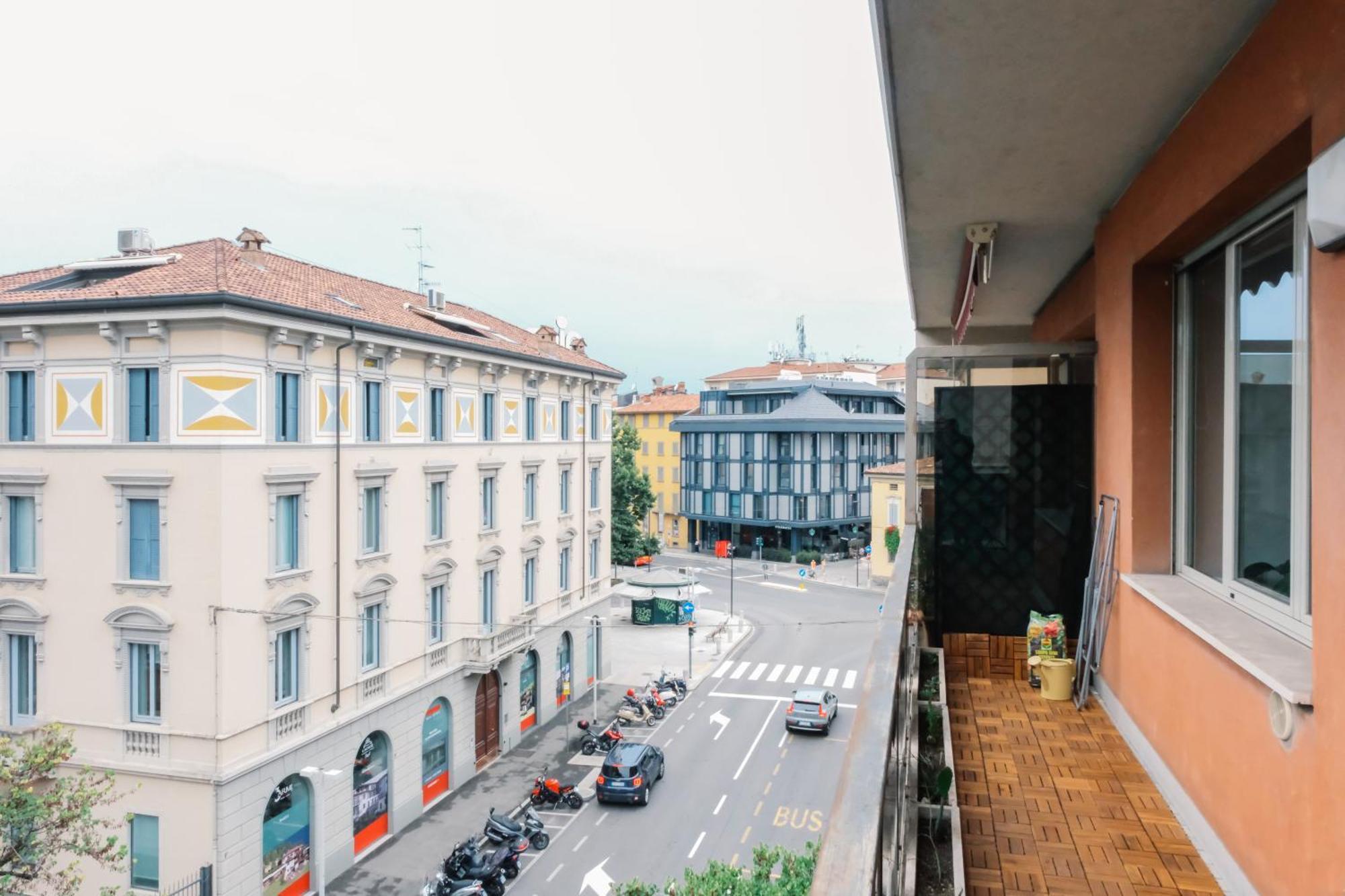 Flora Inn, Paglia 2 - Nel Cuore Del Centro Citta بيرغامو المظهر الخارجي الصورة